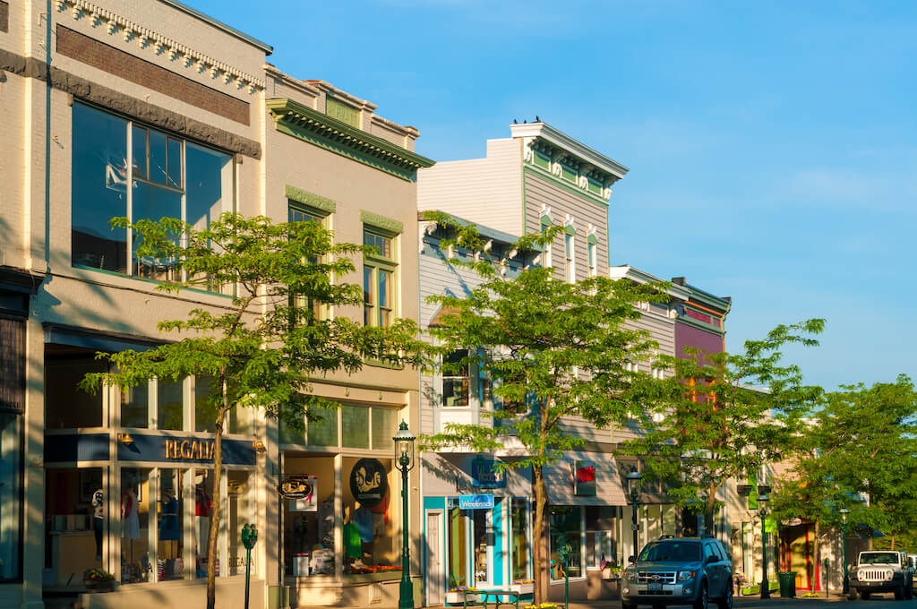 Mejores Lugares para Visitar en Agosto en EE.UU Petoskey, MI 