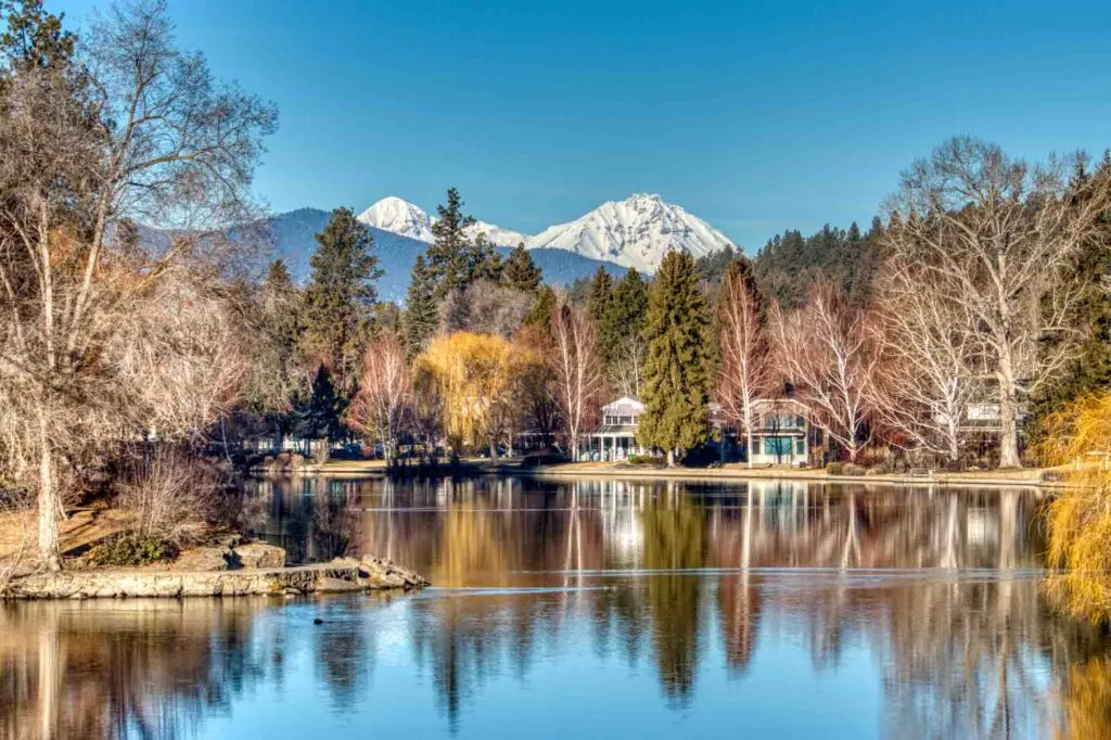 Mejores Lugares para Visitar en Noviembre Bend, Oregón