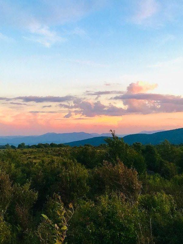 Mejores Lugares para Visitar en Julio en EE.UU Autopista Blue Ridge, Virginia