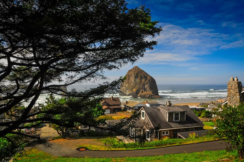 Mejores Lugares para Visitar en Agosto en EE.UU Cannon beach