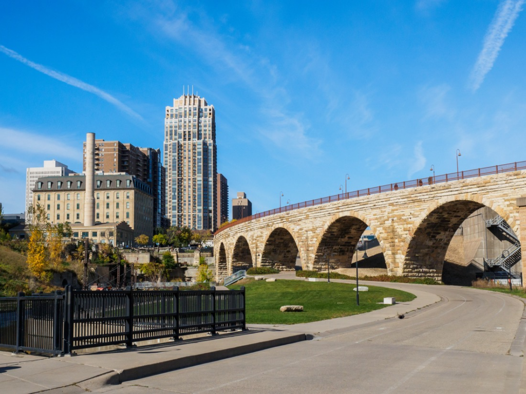 Mejores Lugares para Visitar en Agosto en EE.UU Minneapolis, Minnesota