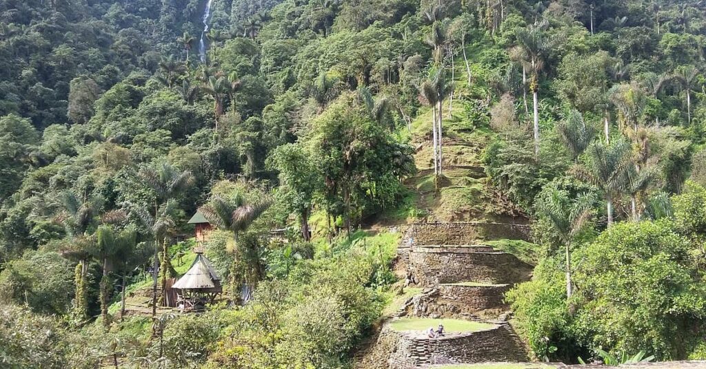 pueblo perdido parque tayrona
