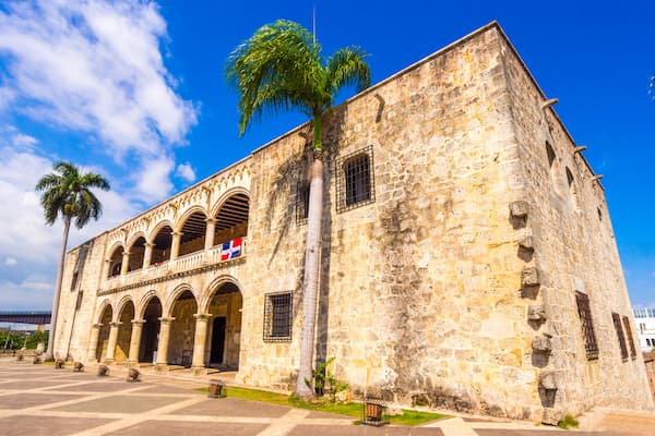 Alcazar-de-Colon Lugares para visitar en Santo Domingo que ofrecen belleza natural y diversión