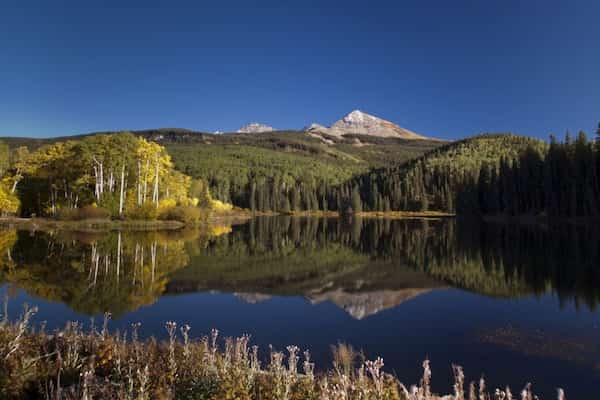 Alquile-un-SUP-y-pruebe-las-aguas-1 13 Cosas para Hacer en Telluride, Colorado