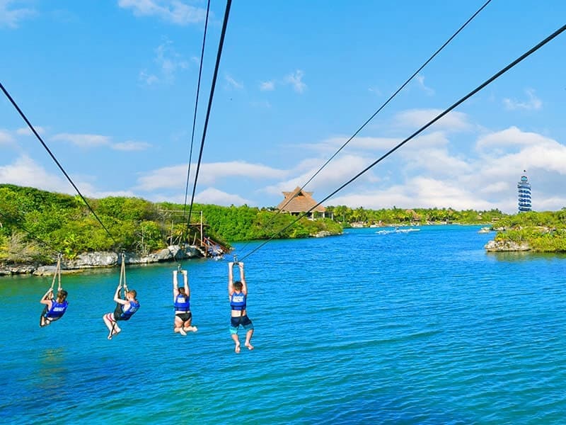 Aventuras-Atrevidas-Xel-Ha 6 Maravillosos Parques de Xcaret ¡Una Aventura Inolvidable!