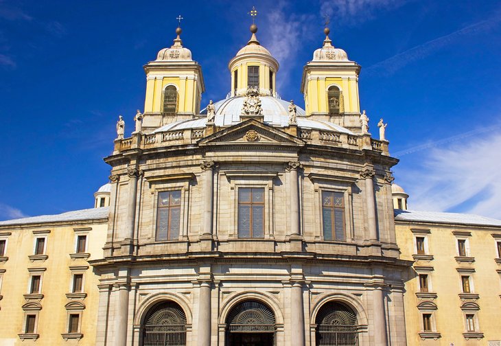 Basilica-de-San-Francisco-el-Grande 18 Principales atracciones turísticas en Madrid, España