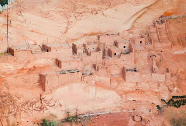 Betatakin-en-el-Monumento-Nacional-Navajo-2 5 Viviendas en Acantilados en los Parques Nacionales de EE. UU.