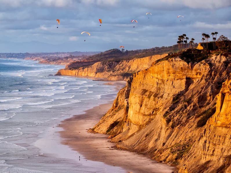 Blacks-Beach-San-Diego-California 15 Mejores Playas de Estados Unidos [Lista Épica]