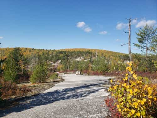 Blueberry-Ledges 9 Hermosos lugares para Ver los Colores del Otoño en Maine