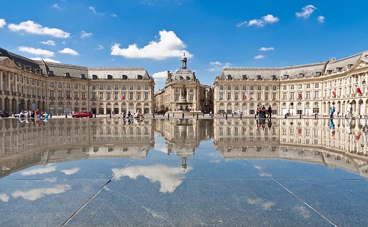 Burdeos-y-Saint-Emilion 26 Lugares para visitar en Francia que no puedes perderte