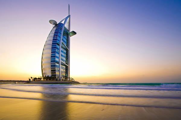 Burj-Al-Arab-Jumeirah Mejores Cosas para Hacer en Dubái ¡Debes Vistarla!