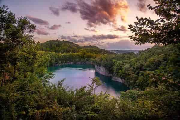 Cantera-del-parque-Fort-Dickerson 9 Refrescantes pozos para nadar en Tennessee