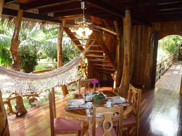 Casa-del-arbol-en-Cahuita 10 Casas Vacacionales en Alquiler en Costa Rica