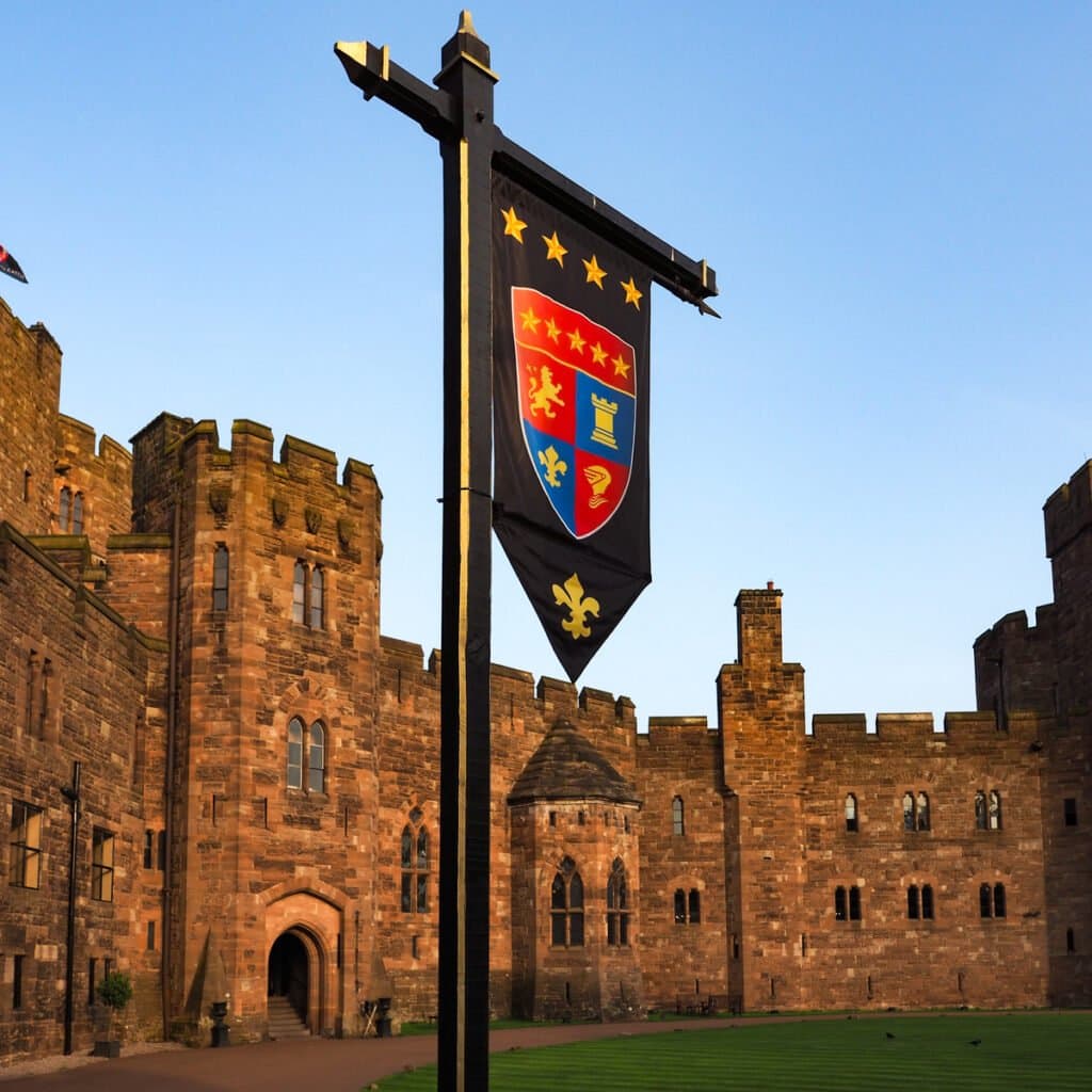 Castillo-de-Peckforton 9 Castillos en el Reino Unido donde puedes quedarte