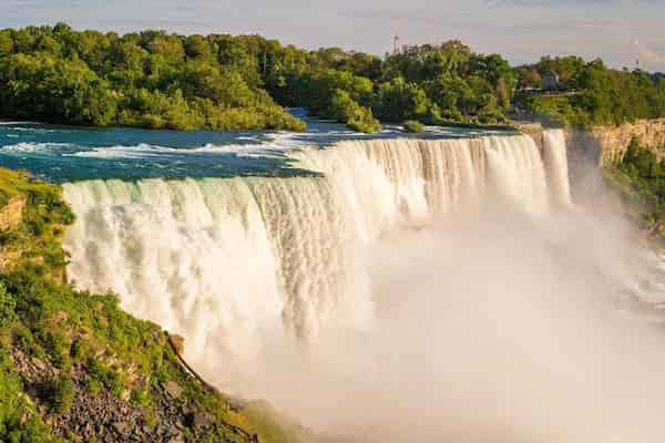 Cataratas-del-Niagara-Nueva-York 9 Maravillosos Viajes por Carretera desde Cleveland, Ohio