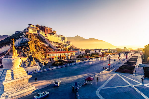 Comienza-en-Lhasa-1 Fascinantes cosas que ver y hacer en el Tíbet