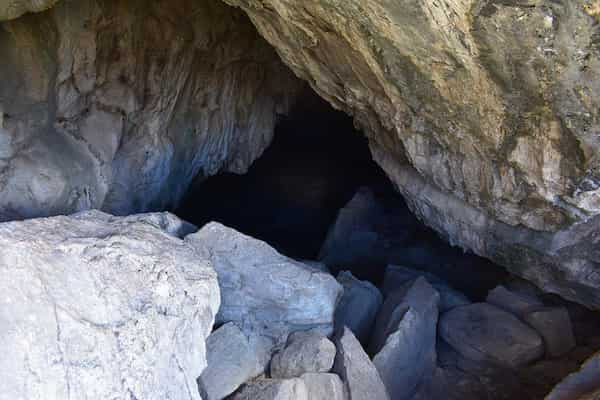 Coronado-Cave-1 7 Espectaculares Cuevas en Arizona para una Excursión Inolvidable