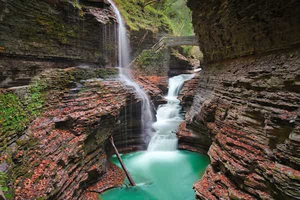 El-sendero-del-desfiladero-de-Glen-Creek-1 10 Fabulosas Caminatas en Finger Lakes que debes Experimentar