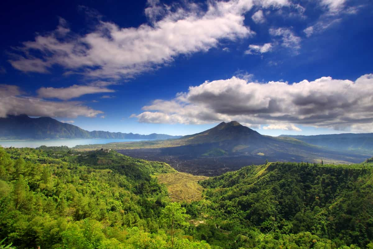 Escalar el Monte Batur de Bali Todo lo que Debes Saber