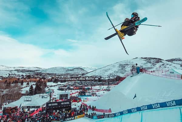 Esqui-y-snowboard-1 10 Imprescindibles Actividades para disfrutar del invierno en Park City, Utah