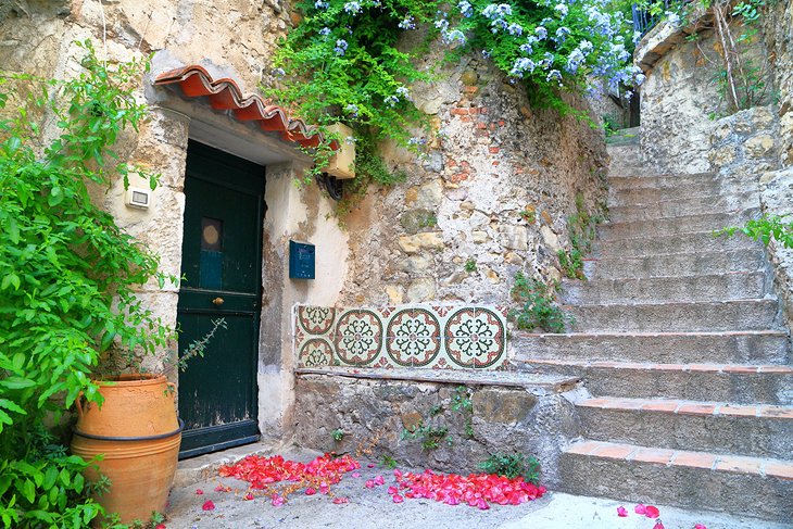 Excursion-de-un-dia-a-Roquebrune 22 Mejores lugares para visitar en Mónaco