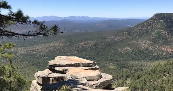 FR-9350-Camping Guía de Senderismo en Mogollon Rim