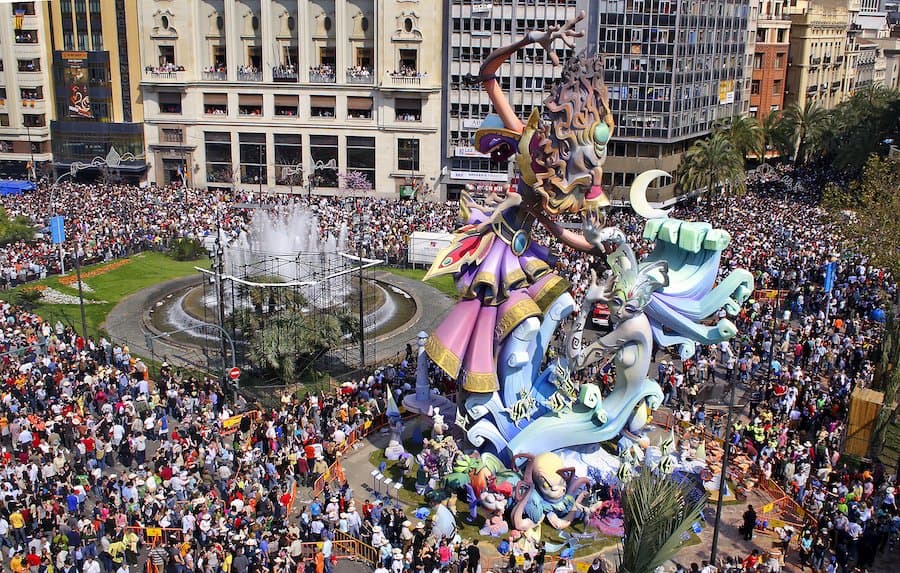 Fiesta-de-las-Fallas Lugares recomendados de Valencia en España