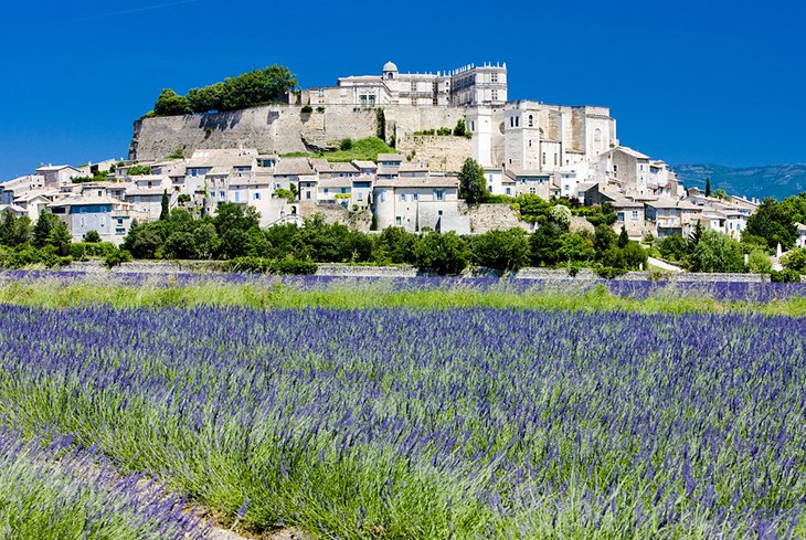 Grignan 20 Mejores lugares para visitar en Haut-Vaucluse, Provenza