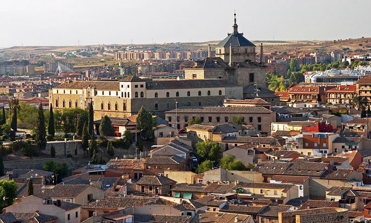 Hospital-de-San-Juan-Bautista 19 Mejores atracciones turísticas de Toledo en España