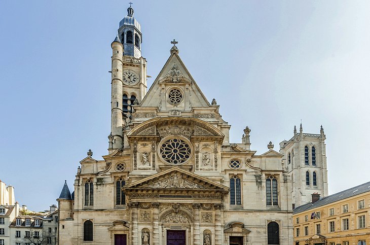 Iglesia-de-Saint-Etienne-du-Mont 12 Iglesias de París altamente recomendadas