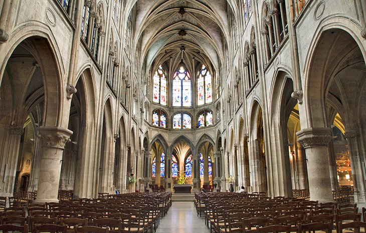 Iglesia-de-San-Nicolas-de-Saint-Severin 16 Principales atracciones en el Barrio Latino de París