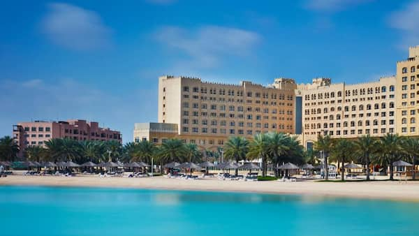 Intercontinental-de-Doha Hospédate en los Mejores Hoteles de Playa en Doha