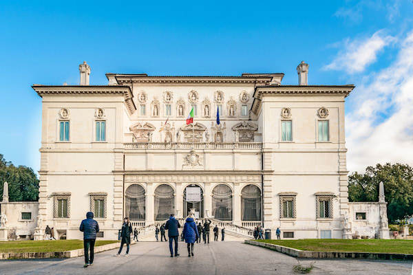 Jardines-de-Villa-Borghese Ara Pacis: Tesoro histórico que evoca la paz y la gloria del pasado romano