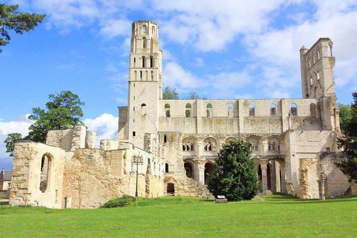 Jumieges 23 Mejores lugares para visitar en Normandía, Francia