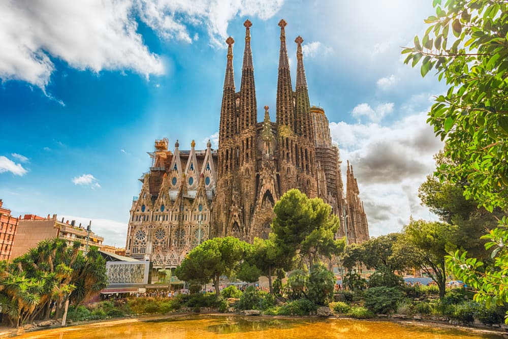 La-Sagrada-Familia Las mejores cosas para ver y hacer en Barcelona, España