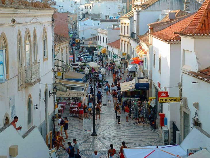 Largo-Engenheiro-Duarte-Pacheco 9 Atracciones turísticas en Albufeira: Destino vacacional imperdible