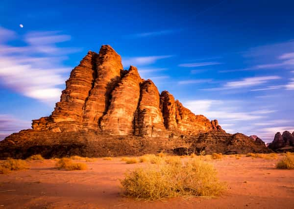 Las-magnificas-formaciones-rocosas Visita Wadi Rum en Jordania ¡El Hermoso Valle de la Luna!