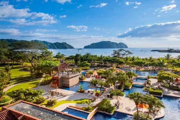 Los-Suenos-Marriott-Ocean-Golf-Resort Cómo Organizar las Vacaciones Perfectas en Costa Rica