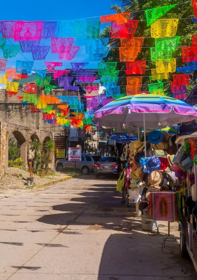 Mercado-Del-Pueblo 9 Motivos para Visitar el Pueblo costero de Sayulita, México