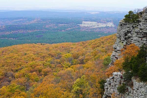 Parque-Estatal-Mount-Magazine 8 Increíbles Lugares para Ver los Colores del Otoño en Arkansas