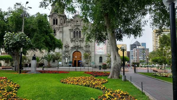 Parque-Kennedy-Lugares-Ocultos-en-Peru-1 6 Lugares Ocultos en Perú que Definitivamente debes Visitar