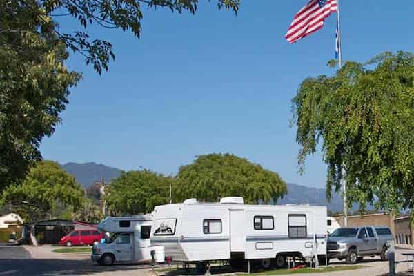 Parque-de-casas-rodantes-Santa-Barbara-Sunrise-Acampar-en-Santa-Barbara 10 Excelentes Lugares para Acampar en Santa Bárbara, California