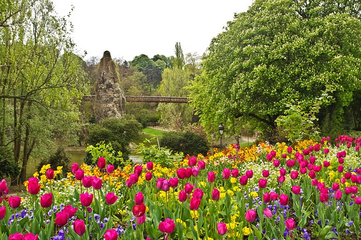 Parque-de-las-Buttes-Chaumont 31 Atracciones turísticas de París recomendadas por expertos