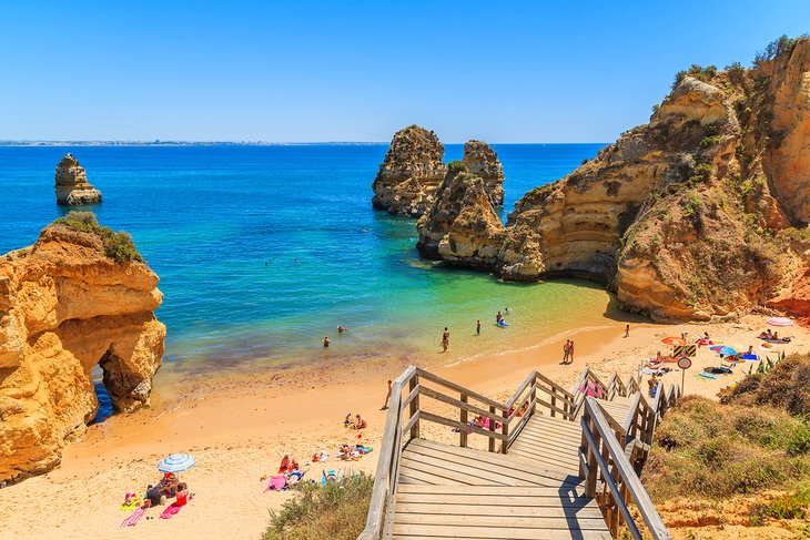 Playa-Camilo-Lagos 25 Destinos para fotografiar en Portugal