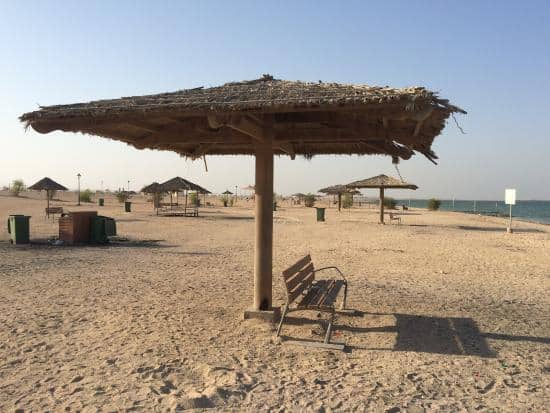 Playa-Farkeh-al-khor Una Mirada a las Mejores Playas de Al-Khor y sus Alrededores