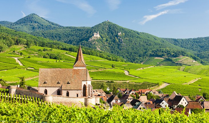 Pueblos-pintorescos-de-la-region-de-Alsacia 26 Lugares para visitar en Francia que no puedes perderte