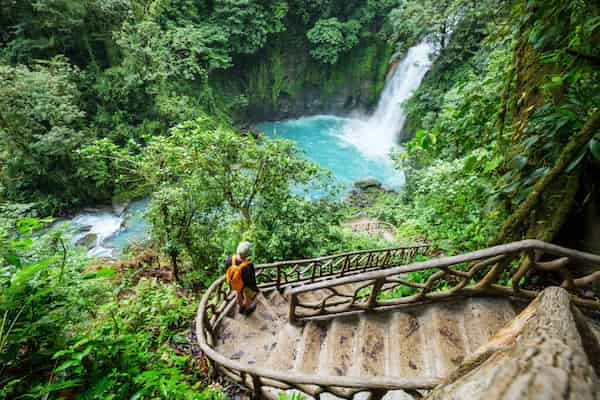 Pura-Vida-Vibe-1 10 Razones para Visitar Costa Rica en tus Próximas Vacaciones