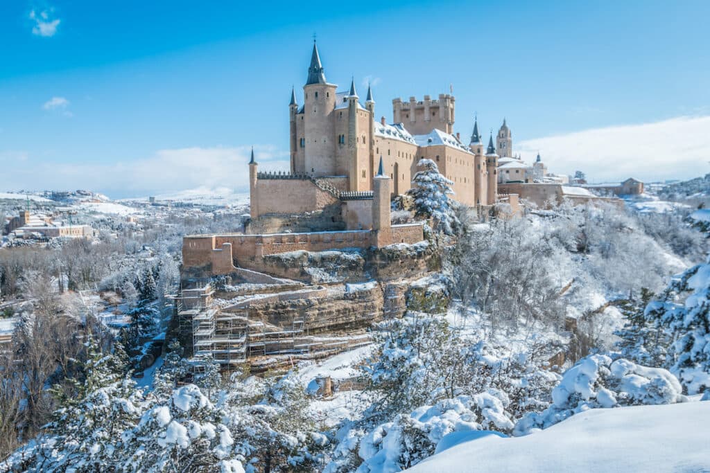 Que-pueden-esperar-los-visitantes-durante-su-visita Castillo Alcázar De Segovia: Inspiración de Disney