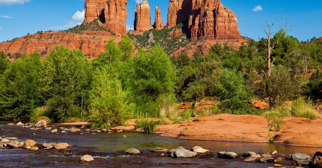 Red-Rock-Crossing-1024x536 Los mejores pozos de Arizona para disfrutar este verano