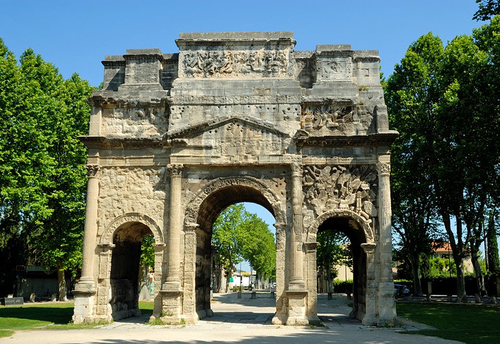 Ruinas-romanas-en-Orange 20 Mejores lugares para visitar en Haut-Vaucluse, Provenza